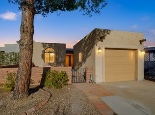 359 N Calle Del Chancero, Green Valley, AZ 85614