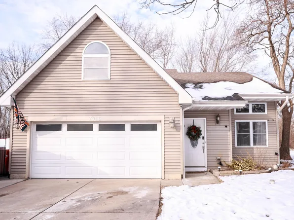 7016 W 127th Pl, Cedar Lake, IN 46303