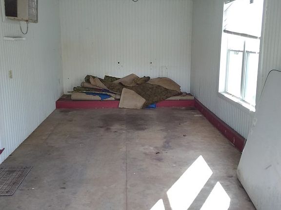 3rd image of 6317 County Road 54