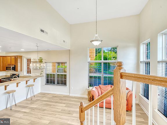 5th image of 9540 Walker Way