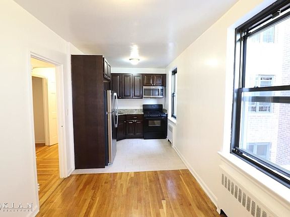 5th image of 6536 99th St APT 5N