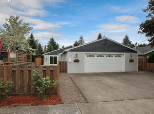 8425 Northeast Broadway, Portland, OR 97220