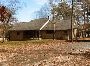 445 Village Dr, Zwolle, LA 71486