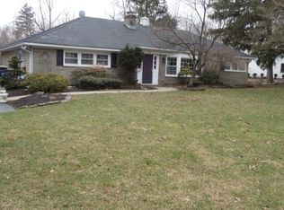 68 Hamiltonian Dr, Red Bank, NJ 07701