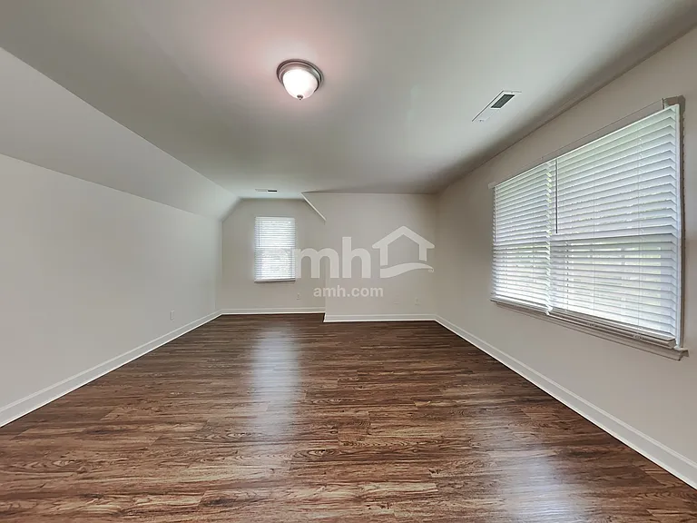 2875 Gray Moss Dr — Photo 18