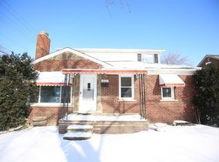 16705 Toepfer Dr, Eastpointe, MI 48021