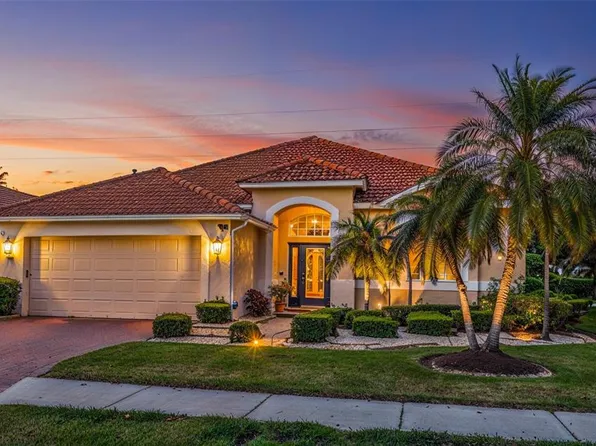 6841 74th Street Cir E, Bradenton, FL 34203
