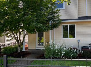 1121 N Spruce Ct, Canby, OR 97013