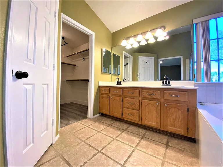 8013 Coral Point Ave — Photo 41