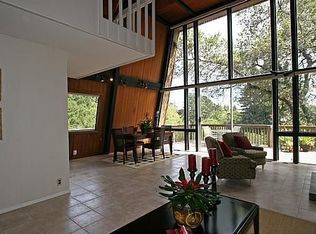 12 Daisy Ln, Orinda, CA 94563