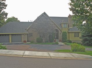 2203 Chelmsford Ln, Saint Cloud, MN 56301