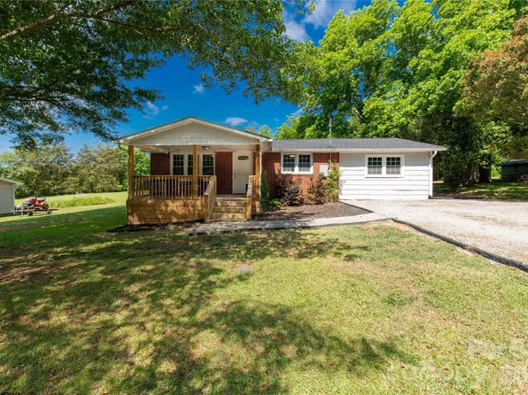 2245 Felly Ln, Lancaster, SC 29720