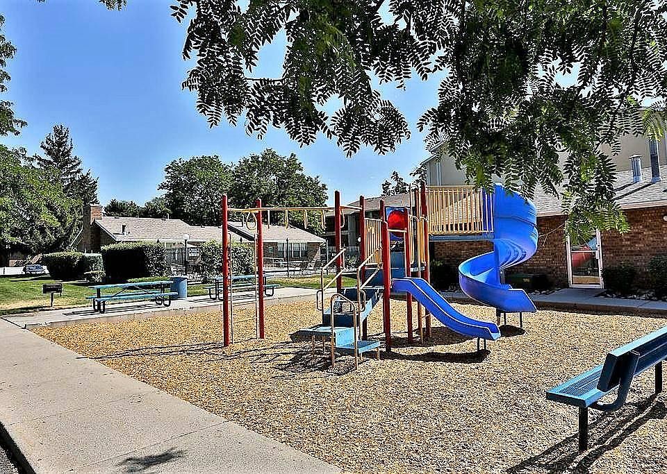 2nd image of 1821 E Hidden Meadows Dr APT 2E