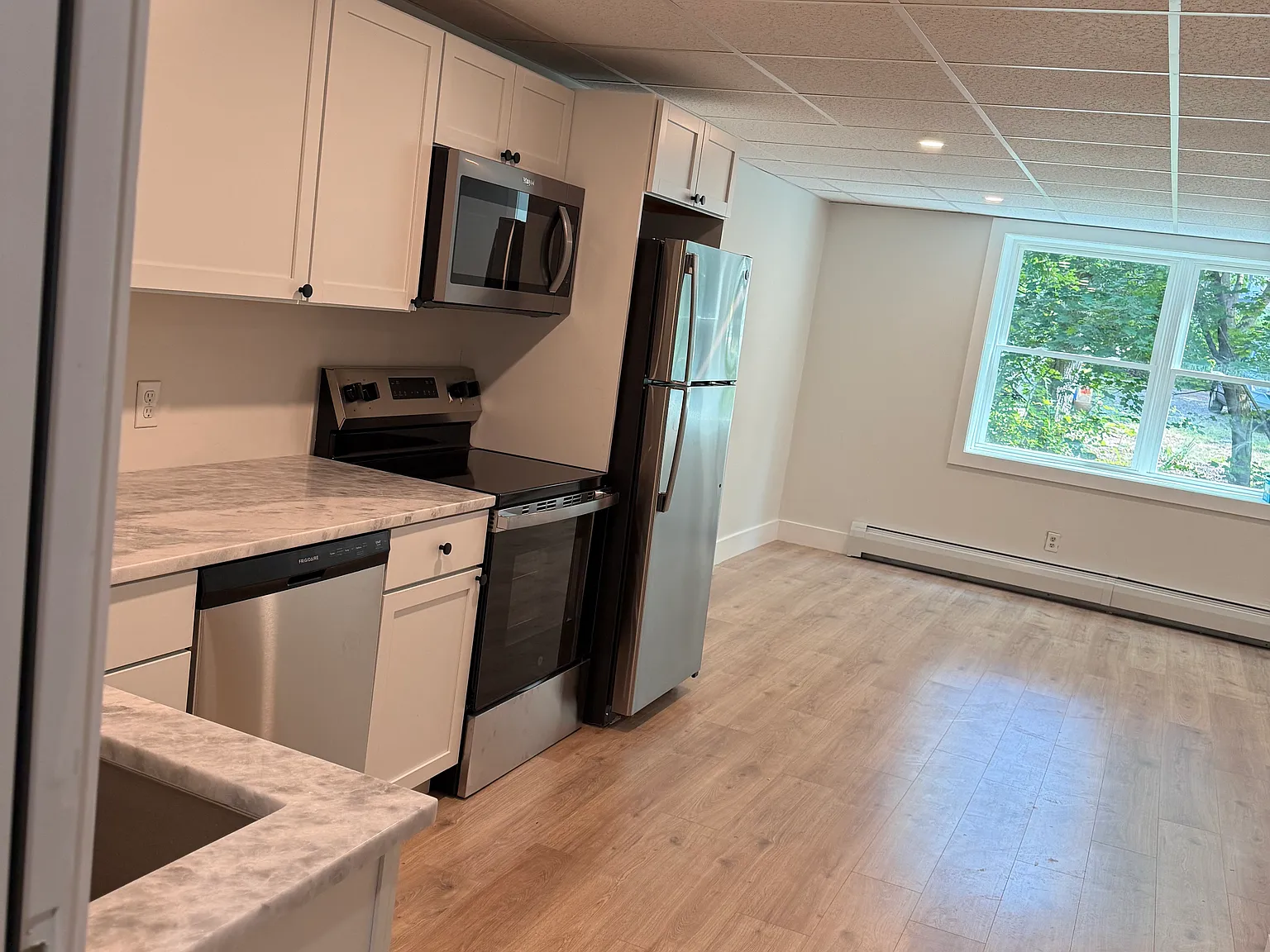 2 bed, $1,700 — Photo 3