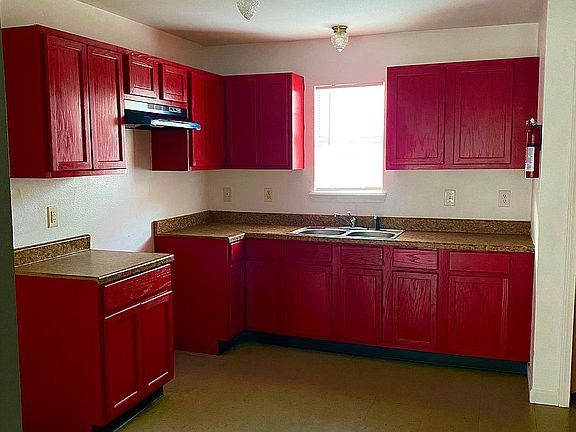 4th image of 417 Stelly St #10
