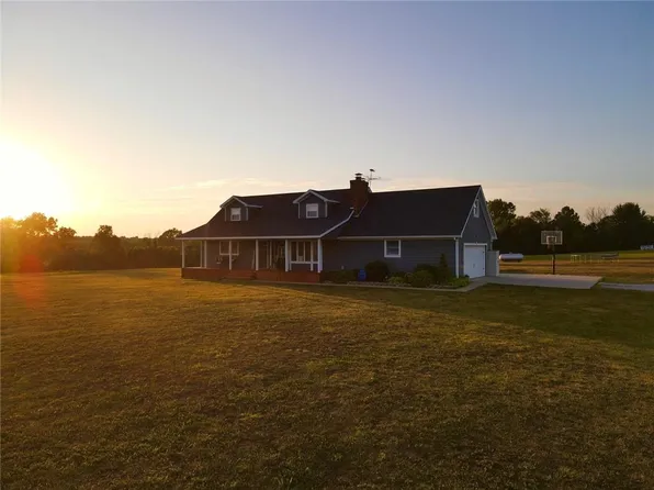 3925 Lake Hills Rd #El, El Dorado Springs, MO 64744