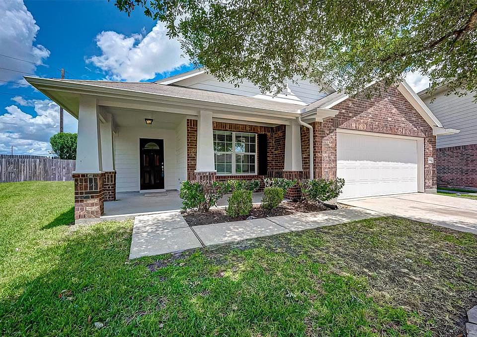 1st image of 21338 Colton Cove Dr