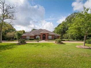 1517 Wayfarer Ln, College Station, TX 77845
