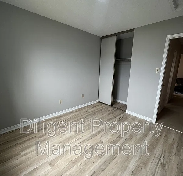 1241 Huntington Cir #PROPERTY — Photo 11