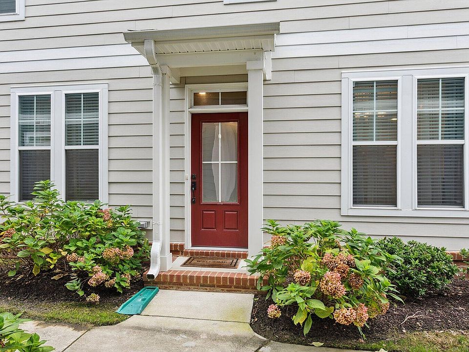 121 Mainsail Loop Yorktown VA Zillow