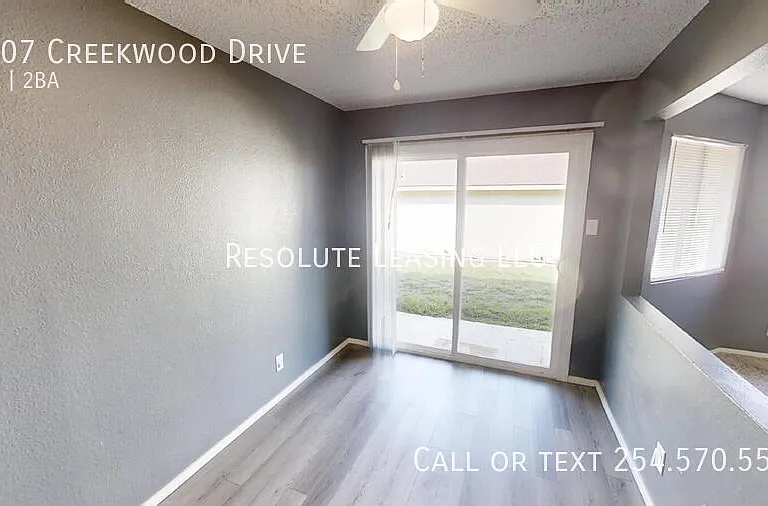 2107 Creekwood Dr — Photo 7
