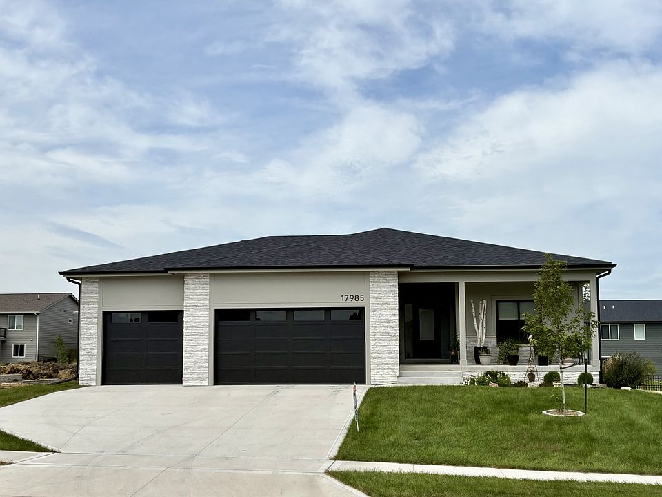 1st image of 17985 Tanglewood Dr