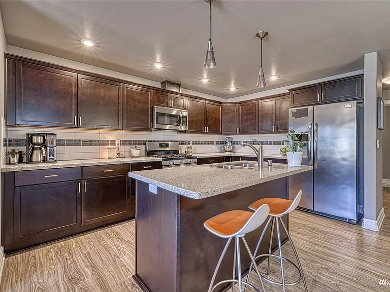 6554 Hunt Highlands Loop — Photo 8