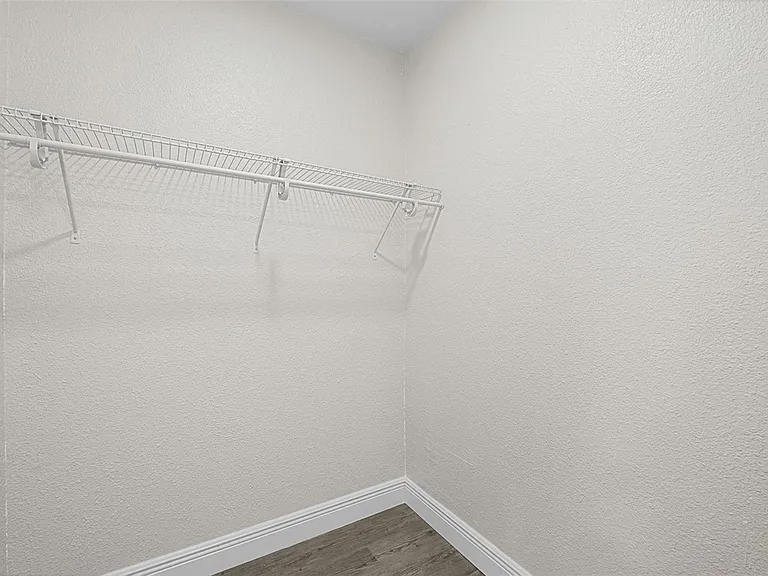 Primary Bedroom walk-in
