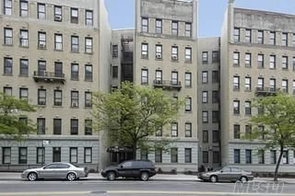 Sold by Century 21 American Homes | media 1