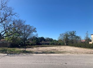 8748 Overlook Dr, Tampa, FL 33617