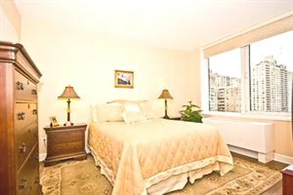 Rented by Douglas Elliman | media 18