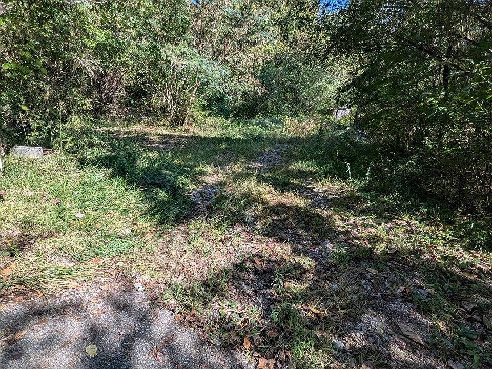 2nd image of 528 13th St N