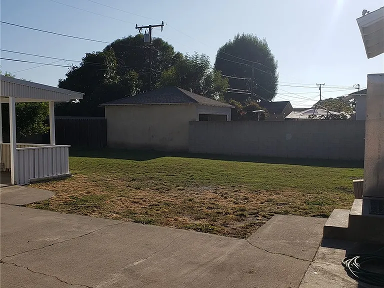 8192 Franklin St — Photo 9