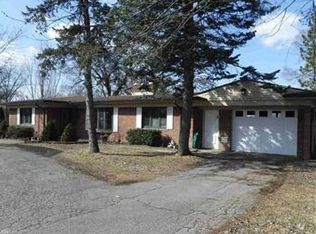 34575 Moravian Dr, Sterling Heights, MI 48312