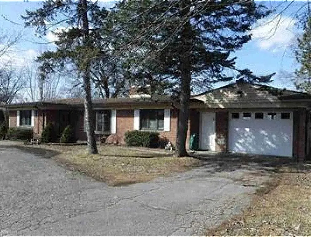 34575 Moravian Dr photo 1