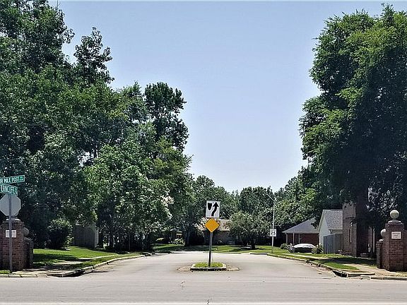 Huntington Place Condominium