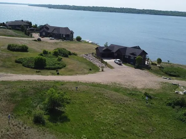 1 Kiiswa BAY, Mckillop Rm No. 220, SK S0G 4C0