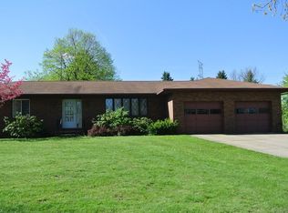 5558 Giddings Rd, Rootstown, OH 44272