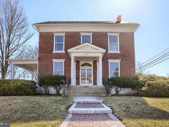 330 E Main St, Annville, PA 17003