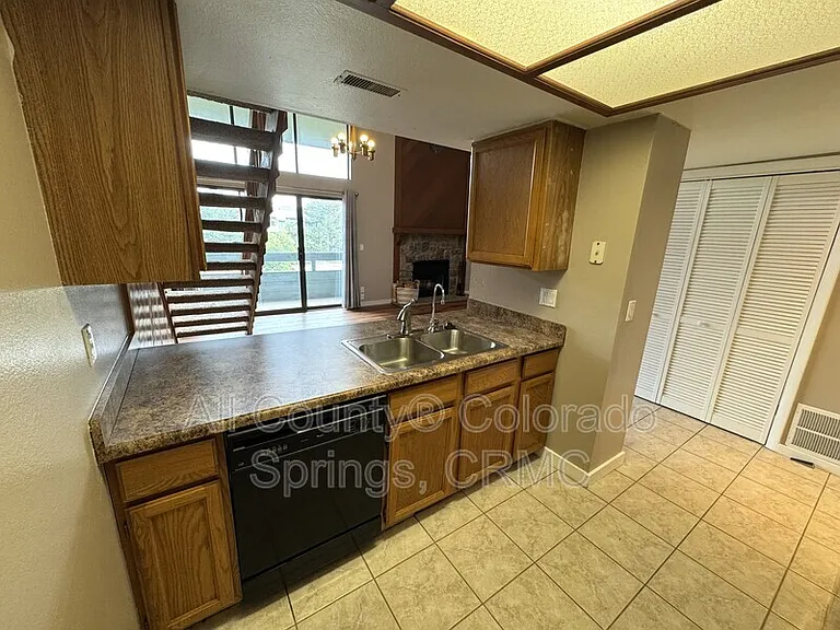 120 W Rockrimmon Blvd #303 — Photo 18