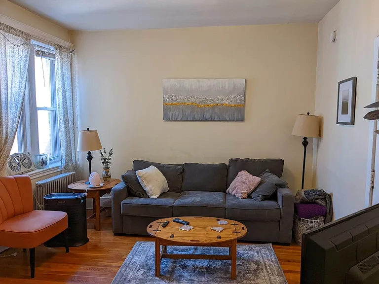 16 Fuller St #9 — Photo 3