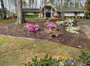 300 Wickerberry Ln, Roswell, GA 30075