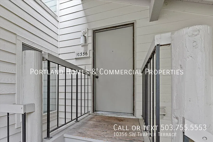Spacious 2-Bed, 2-Bath Condo with Upstairs Loft — Photo 2