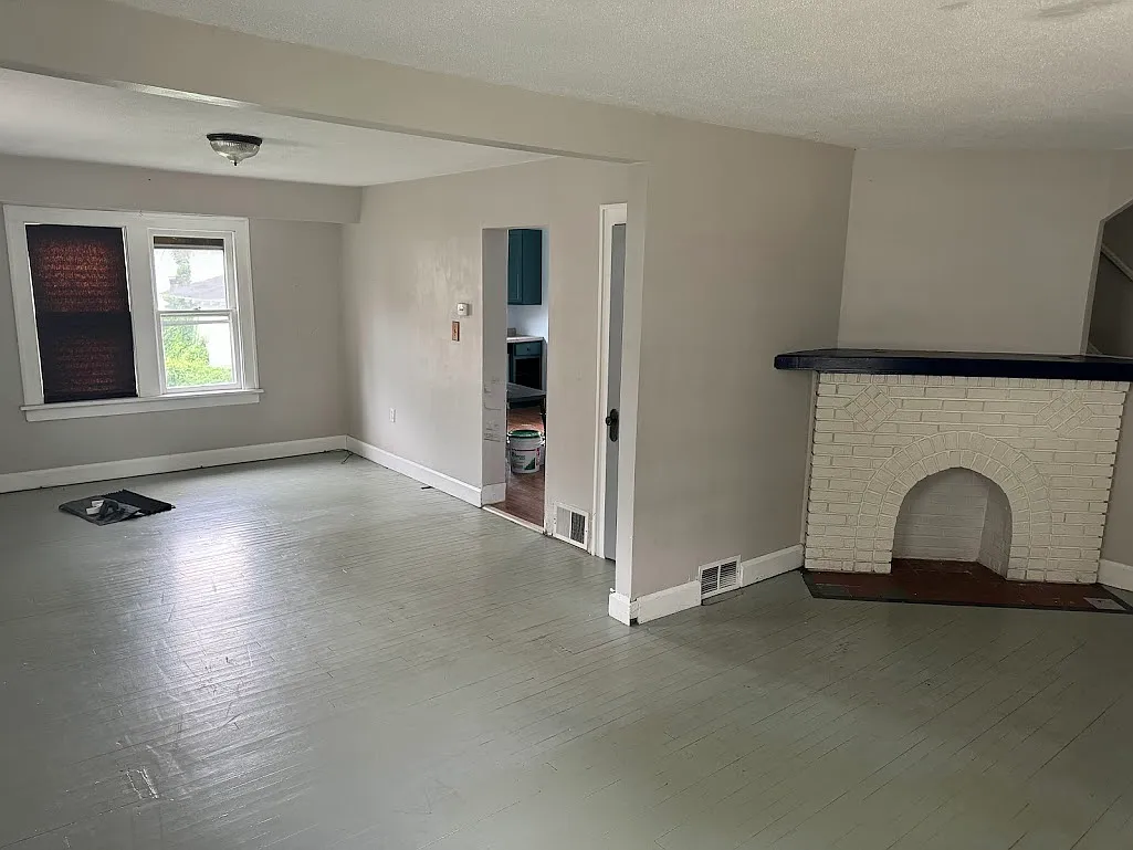 3 bed, 1.5 bath, 1550 sqft, $1,585 — Photo 4