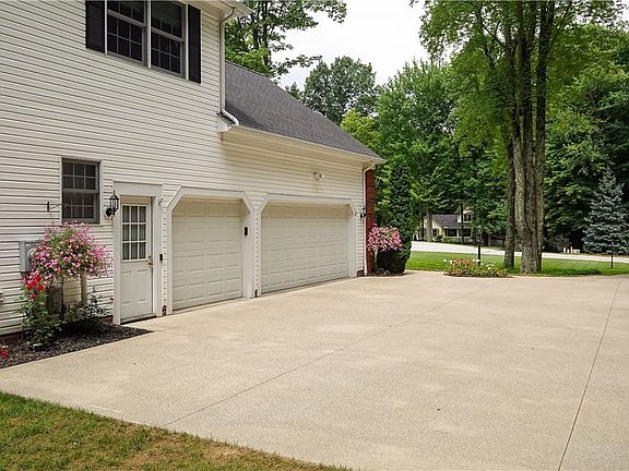 4th image of 1035 Whisperwood Ln
