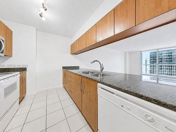 5th image of 1200 Brickell Bay Dr APT 3122