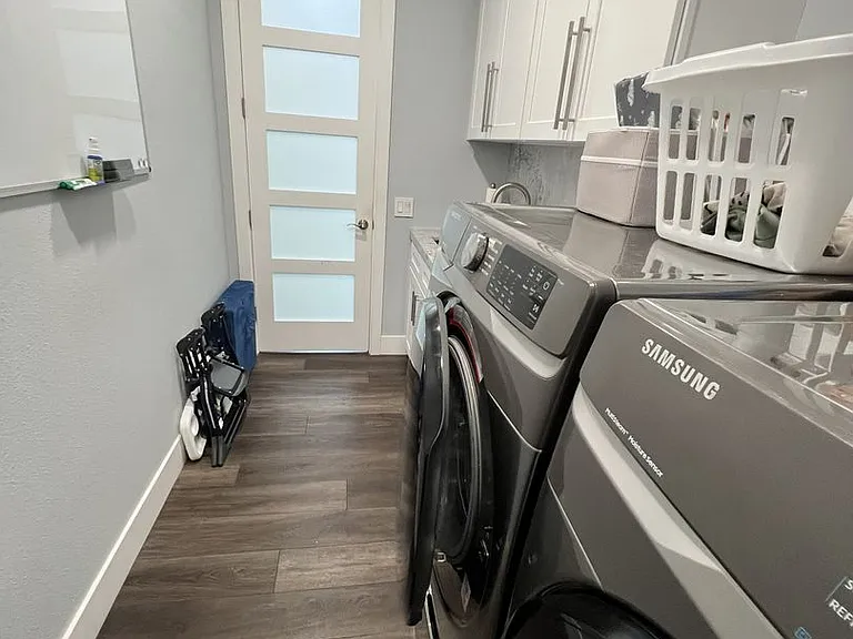 1836 E Bolinger Cir — Photo 30