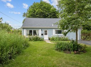1002 Ridge Rd, Highland Park, IL 60035