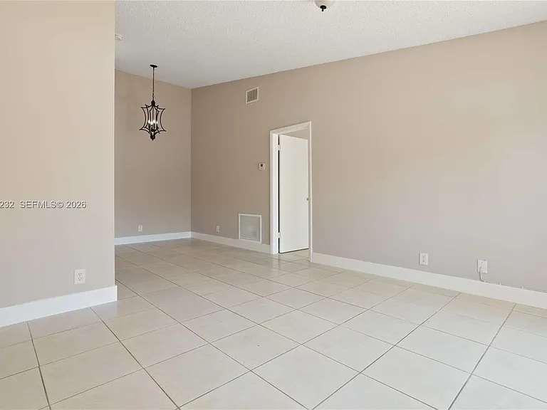 3633 NW 99th Ter #7B — Photo 7