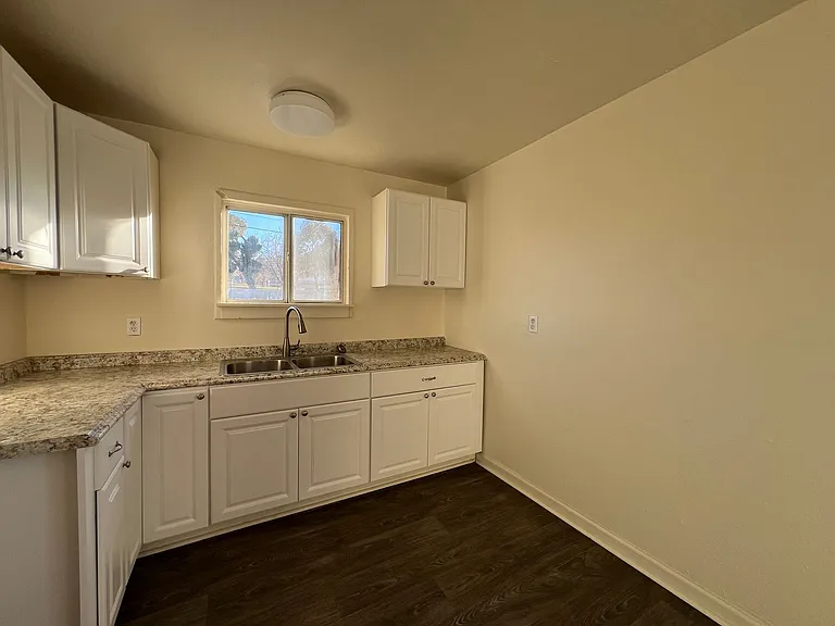 1400 Nancy St — Photo 12
